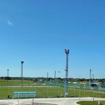 Gyirmot Sport & Wellness Γκιόρ