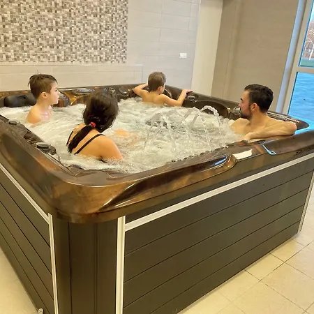 Ξενοδοχείο Gyirmot Sport & Wellness Γκιόρ