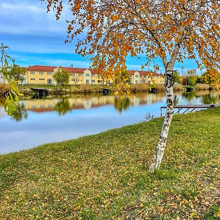 Hotell Gyirmot Sport & Wellness 4*