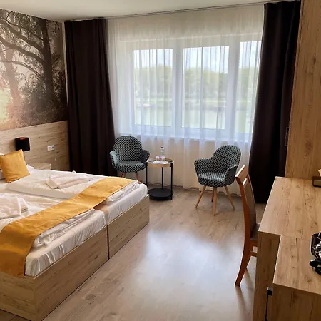 Gyirmot Sport & Wellness Ξενοδοχείο 4*